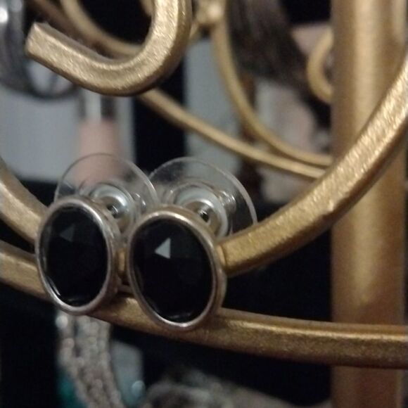 Earrings   - Picture 3 of 3